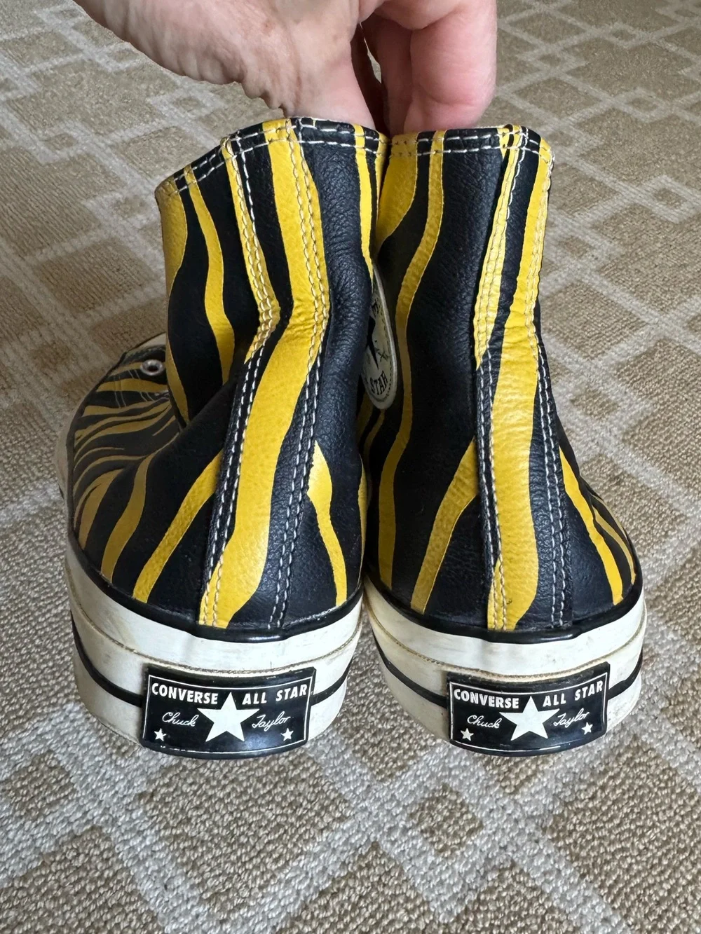 Converse Chuck Taylor Tiger Stripe Leather High Top Sneakers Streetwear Men’s 11 - Picture 9 of 14